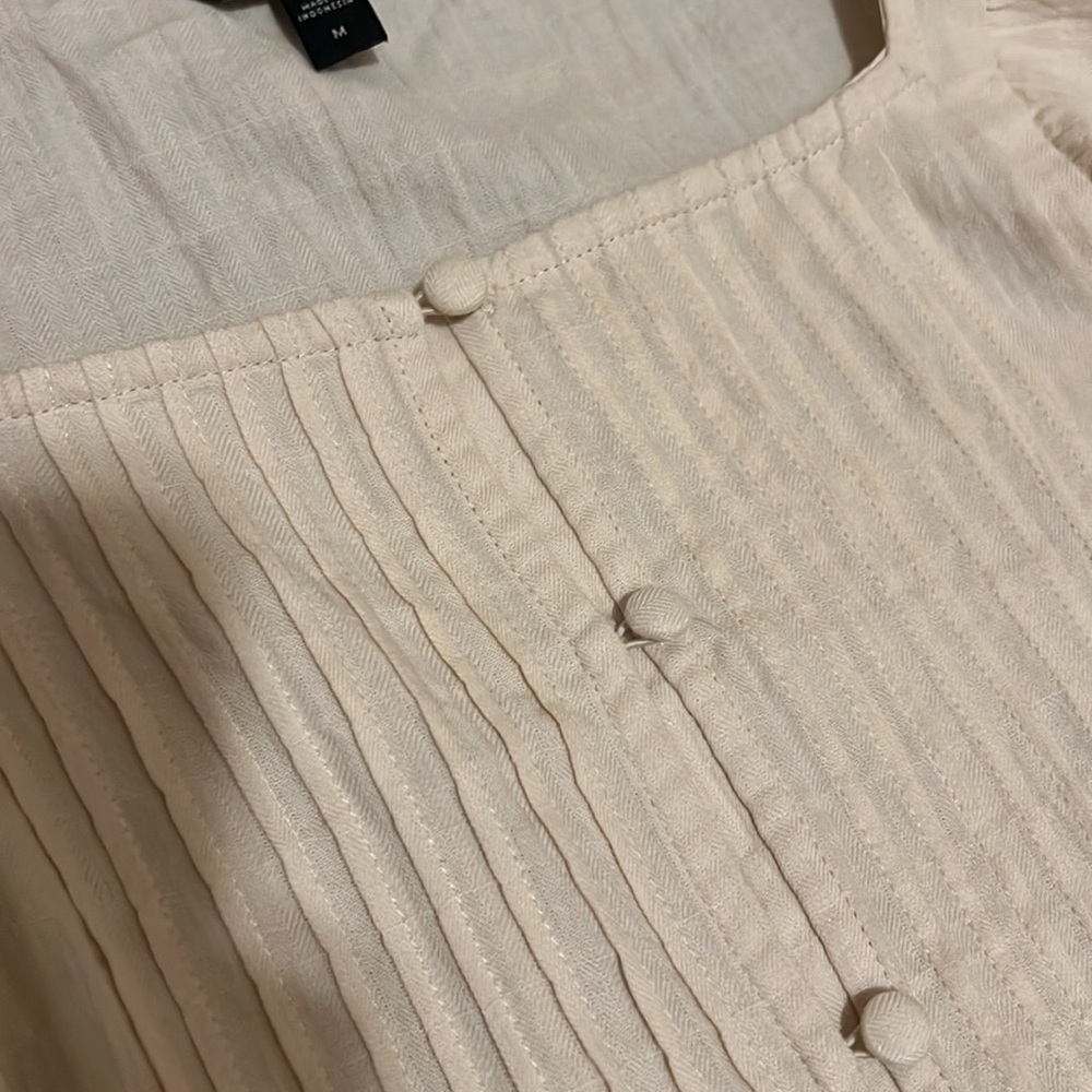 Express Ruffle Detail Top - Picture 3 of 6